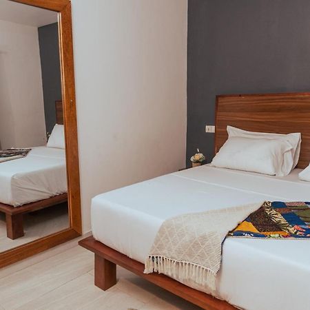 Ahome Guest House & Lounge Lomé Zewnętrze zdjęcie