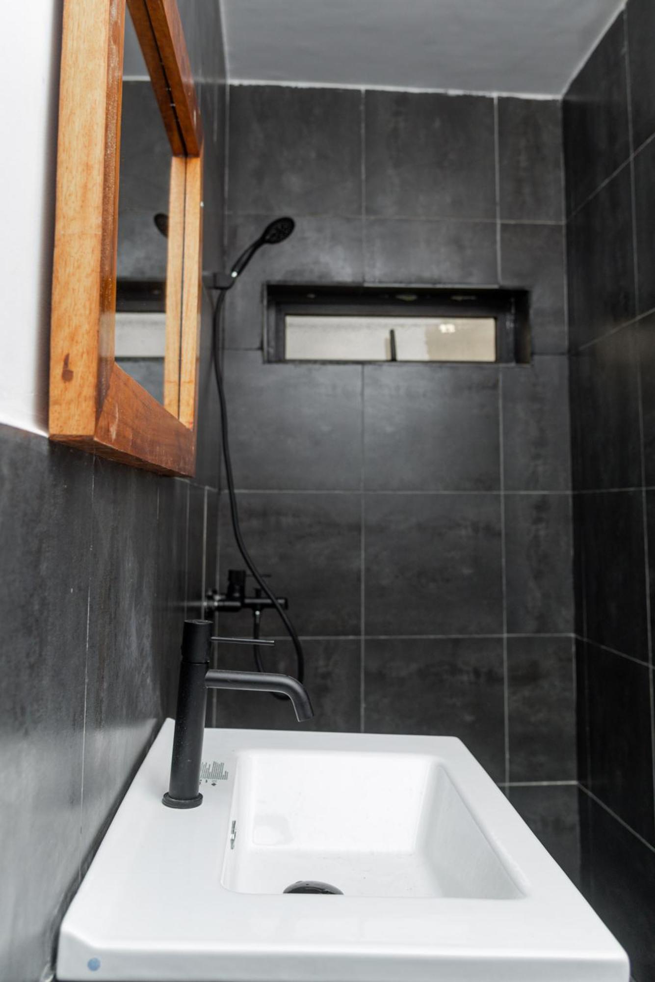 Ahome Guest House & Lounge Lomé Zewnętrze zdjęcie
